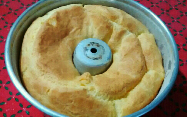 Pão de queijo em fôrma de pudim