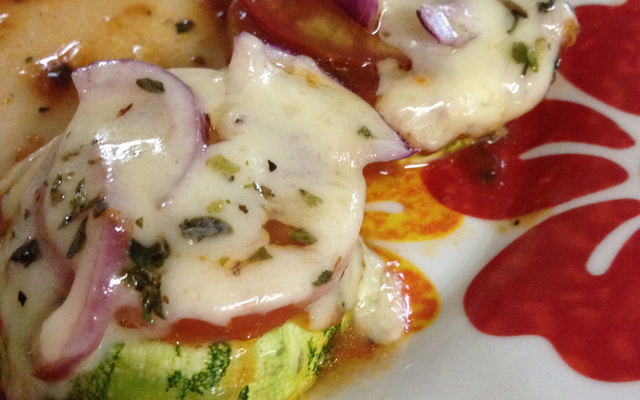 Mini pizza de abobrinha