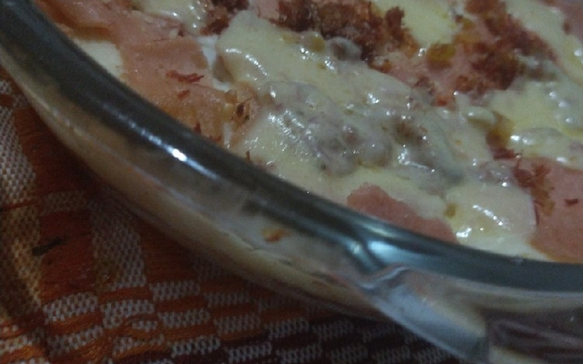 Torta de macaxeira com charque