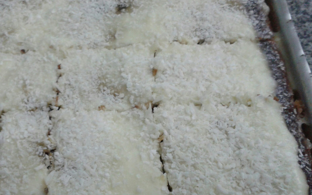 Bolo de abacaxi gelado