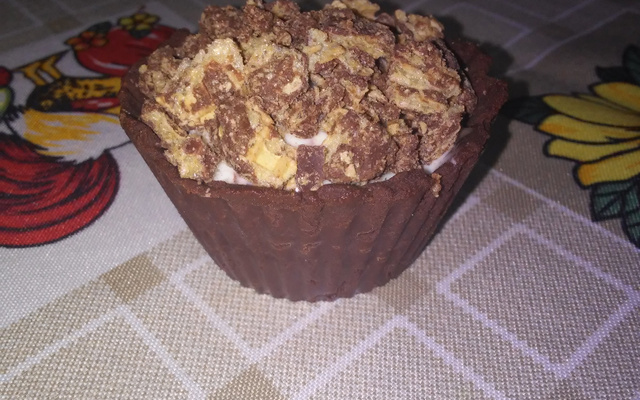 Forminhas de chocolate com torta de sorvete