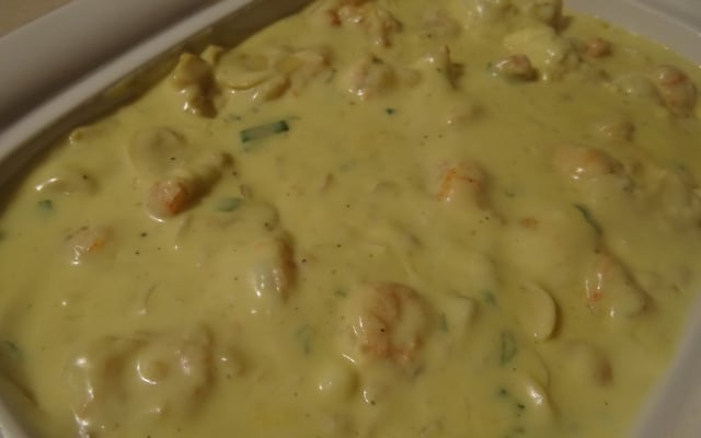 Camarão ao molho branco