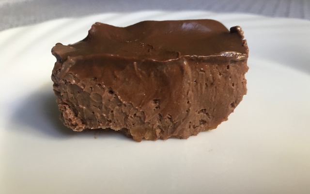 Cheesecake de chocolate delicioso superprático e pouco doce