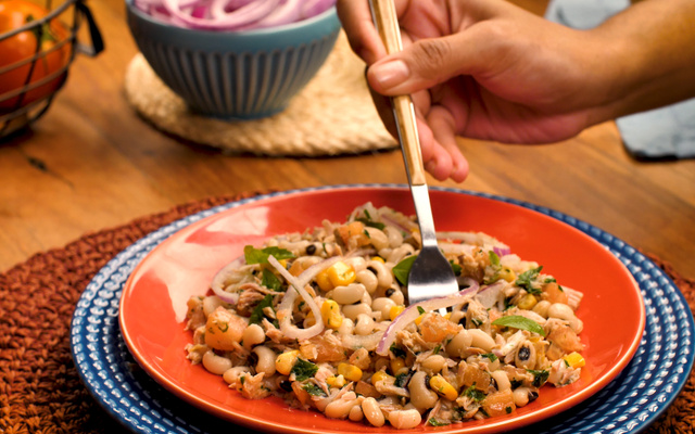 Salada de atum com feijão fradinho