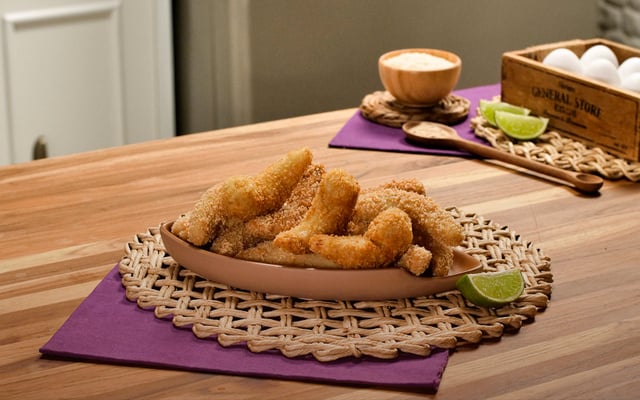 Camarão falso empanado