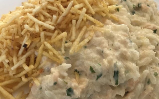 Risoto de salmão com arroz de ontem