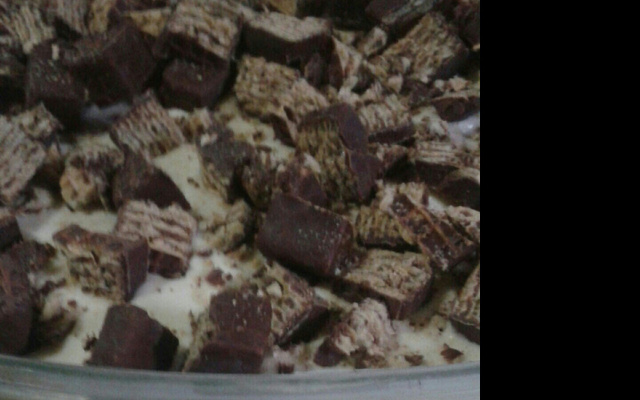 Torta de bolacha com nata