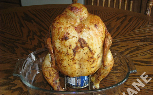 Frango assado com cerveja e sopa de cebola