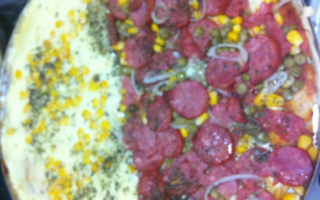 Pizza folhada crocante