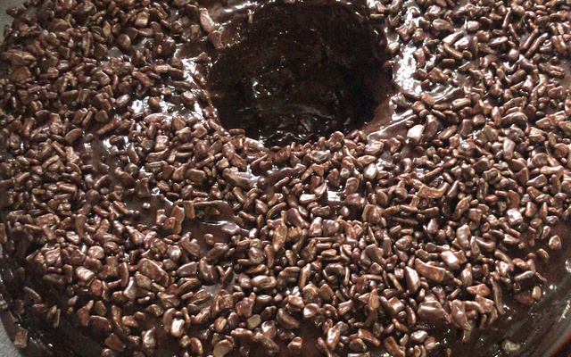 Cobertura de chocolate com creme de leite