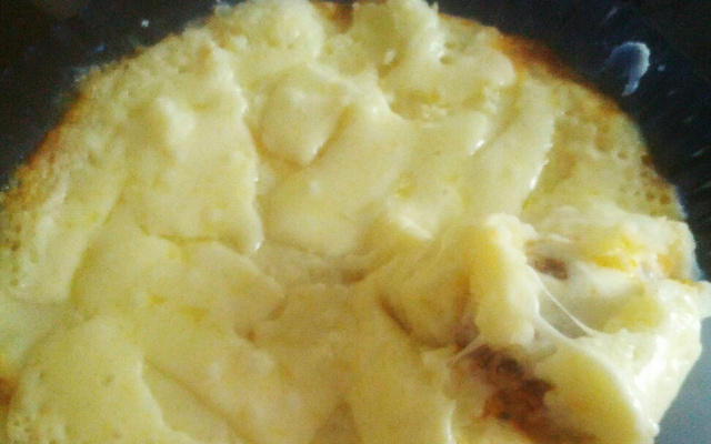 Purê de batata com requeijão gratinado