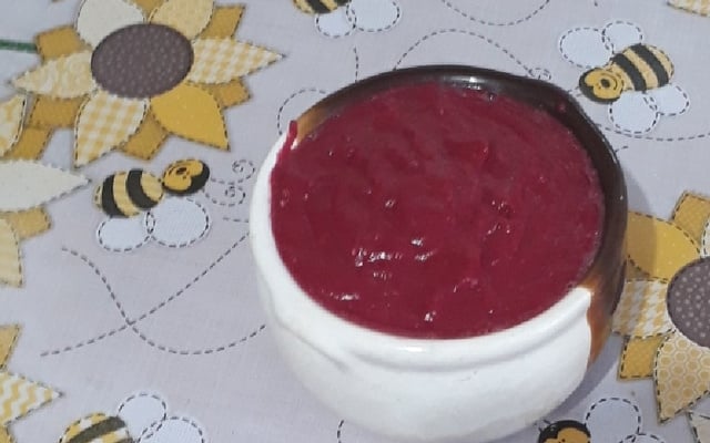 Molho de beterraba com cenoura (falso molho de tomate)