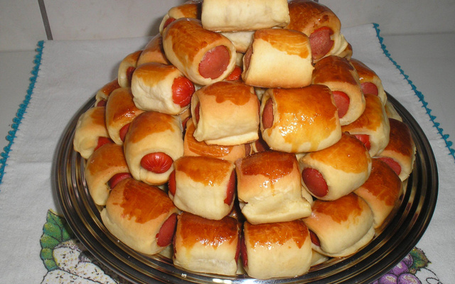 Enroladinhos de salsicha (assado)