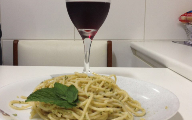 Espaguete ao pesto