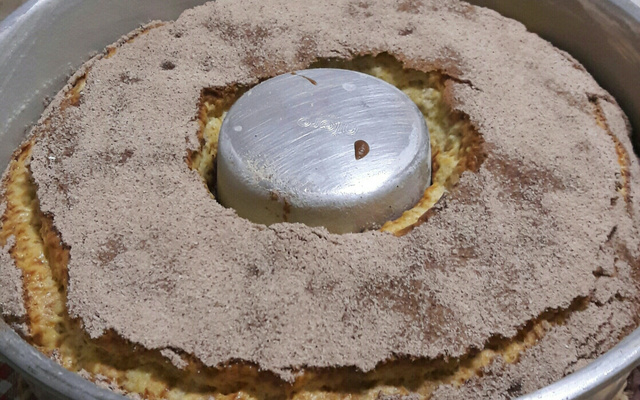 Bolo fofura de banana com canela