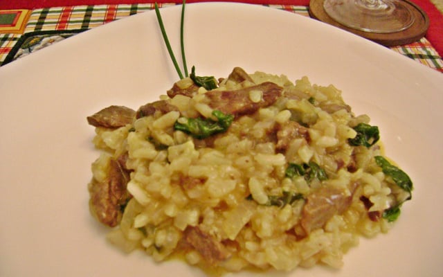 Risoto de carne e rúcula