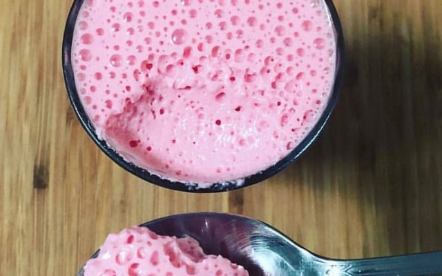 Mousse diet de morango 