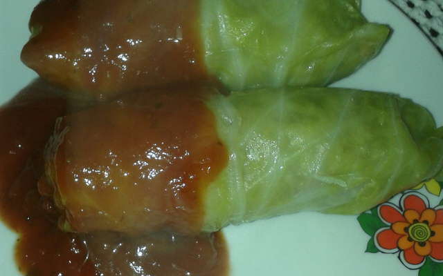 Charutos de carne e arroz