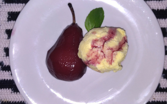 Pêras ao vinho tinto