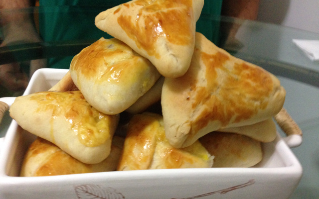 Esfiha da Tia Nenê - fácil - fácil