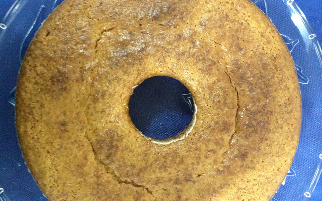 Bolo de milho com leite condensado e coco (super fácil)