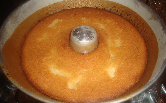 Bolo de fubá cremoso