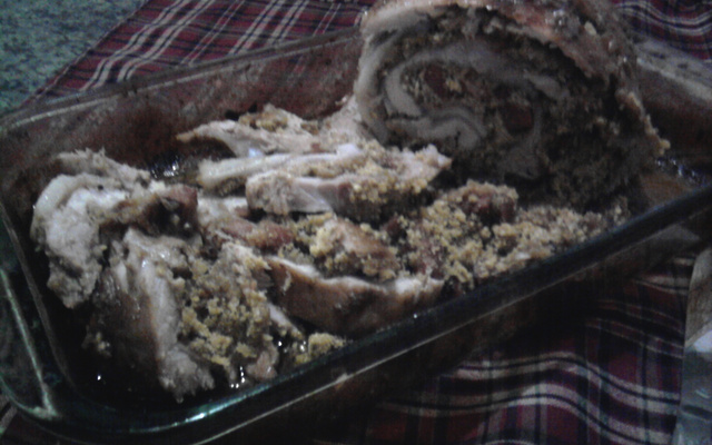 Lombo de porco recheado com farofa