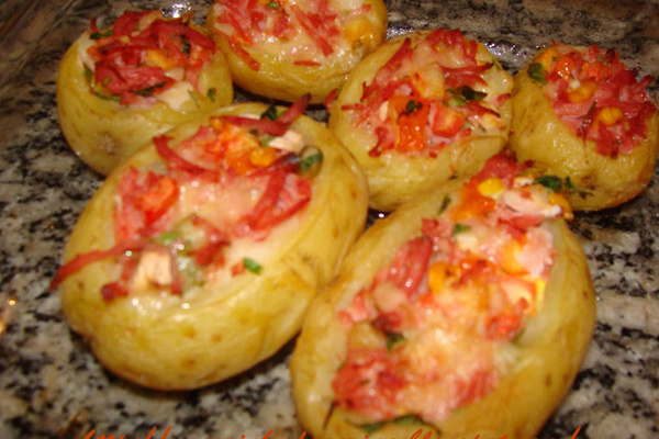 Batatas Recheadas com Frios