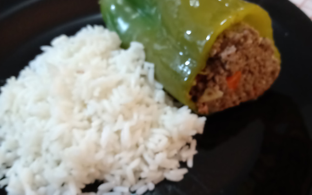 Pimentão recheado com carne moída