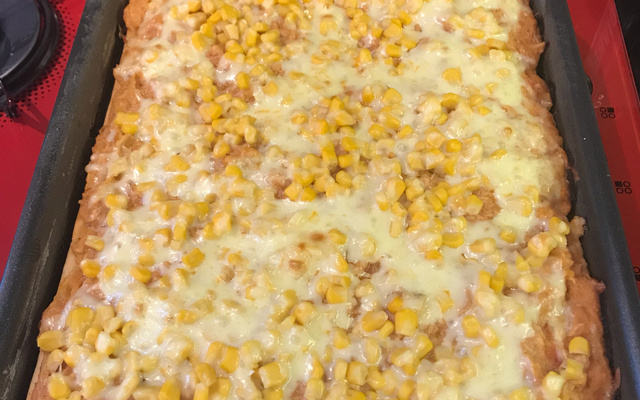 Pizza de sardinha simples