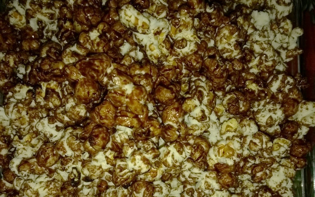 Pipoca doce - Prática e o que é melhor, é de chocolate!