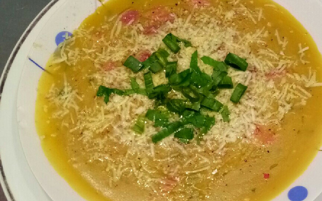 Sopa de ervilha no capricho