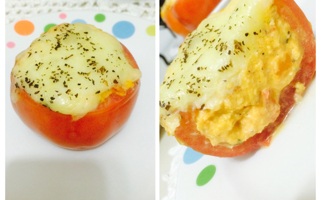 Tomate recheado de frango com requeijão