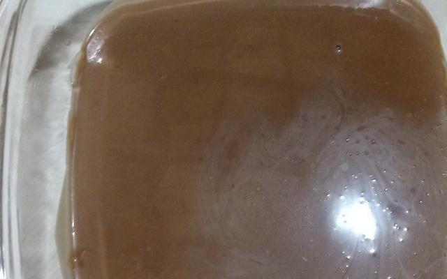 Creme de ameixa com cobertura de chocolate
