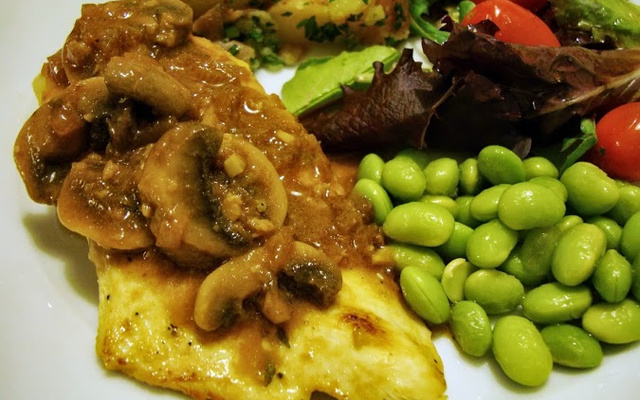 Filé de frango ao vinho