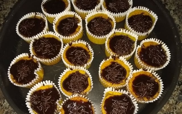 Bolo de cenoura recheado