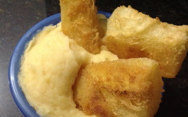 Purê de mandioca prático