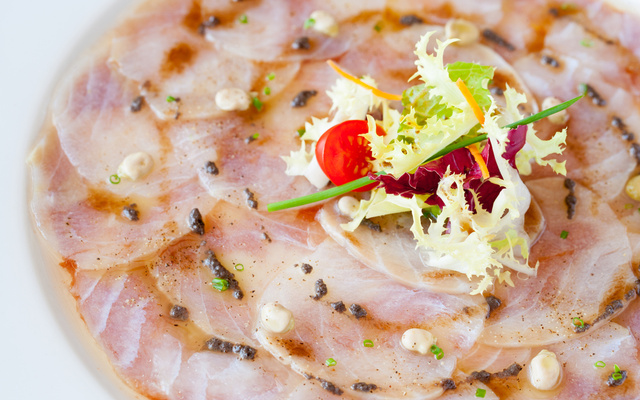 Carpaccio de tilápia