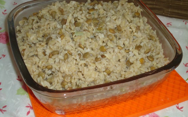 Arroz integral com lentilhas