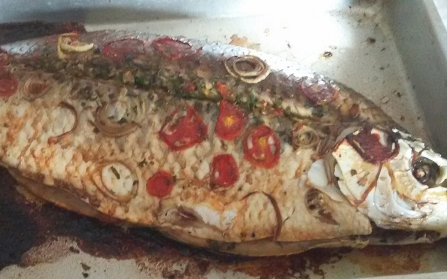 Tambaqui assado no forno