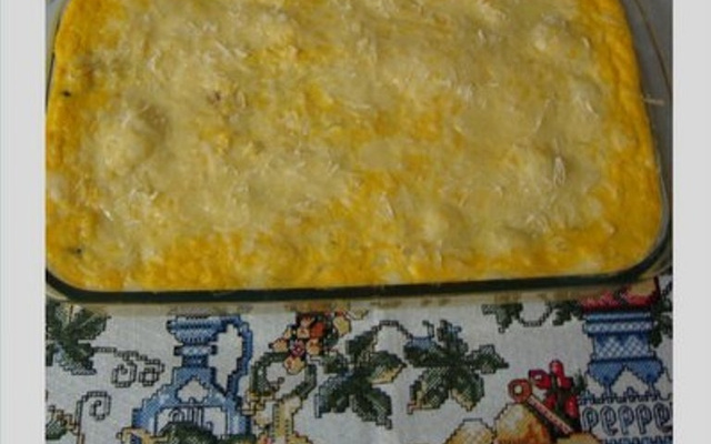 Bolo salgado de milho verde recheado (Lúcio Cezar)