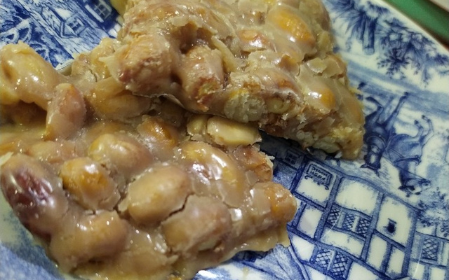 Doce de amendoim com leite condensado