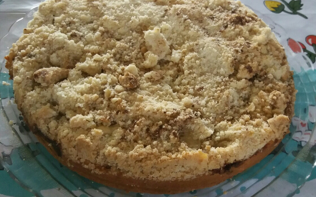 Cuca de banana com farofa