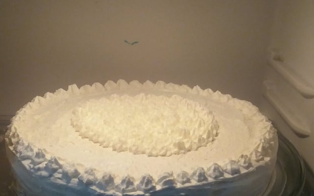 Pão de ló com recheio de maracujá