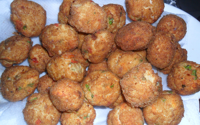 Encapotado (bolinho de frango)