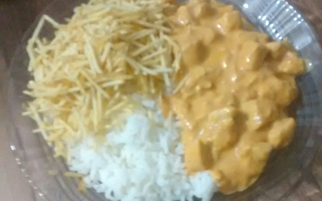 Estrogonofe de frango - simples e rápido