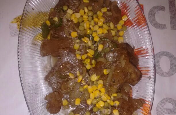 Bife de fígado acebolado