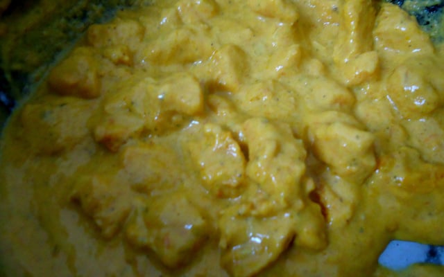 Estrogonofe facílimo de frango (muito econômico)