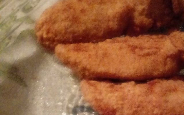 Espetinho de frango empanado