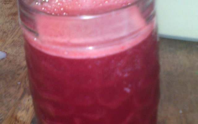 Suco de cenoura, beterraba, limão